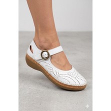 Shoemix Kadın Hakiki Deri Beyaz Lazer Kesim Comfort Ayakkabı