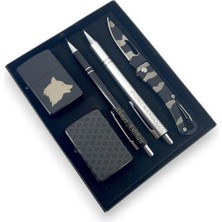 SürLaz 5 Parça Set Doğum Günü Hediyesi 2 Isme Özel Tükenmez Kalem 2 Figürlü Çakmak ve Komando Cep Çakısı