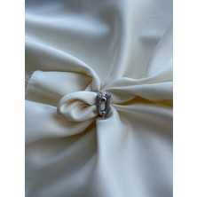 Taş Detaylı Modern Yüzük