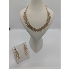 Cadde Dükkanı Zirkon Taşlı Kolye Küpe Takı Seti Gold