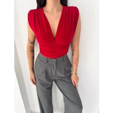Mzp Kartan Kadın Vatkalı Kolsuz V Yaka Drapeli Crop Bluz Likralı Fit - Kırmızı