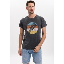 S-Ponder Erkek Gitar ve Gökkuşağı Tasarımlı Bisiklet Yaka %100 Pamuklu Tişört