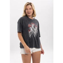 S-Ponder Denizanası Baskılı Bisiklet Yaka Oversize %100 Pamuk Tişört