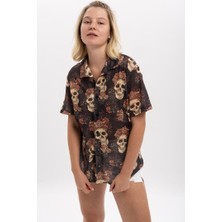 S-Ponder Kadın Vintage Kurukafa Desenli %100 Polyester Örme Kısa Kollu Gömlek