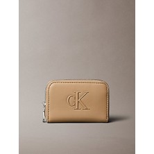 Calvin Klein Kadın Bold Ck Medium Fermuar Detaylı Cüzdan