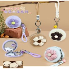 Papatya Tasarımlı Peluş Cep Aynası