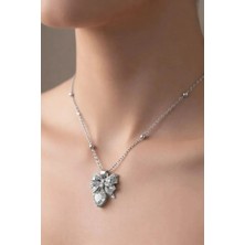 Gümüş Renk Fiyonk Beyaz Kalp Model Top Zincir Çelik Kolye