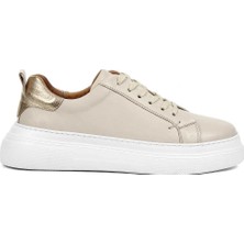 Celal Gültekin Kadın Bej Bağcıklı Kalın Tabanlı Deri Sneaker