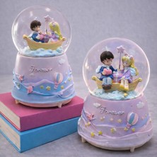 Lowell Home Ieg Forever Romantik Çift Figürlü Işıklı Otomatik Büyük Boy Kar Küresi LWLHMRS-İEG4256