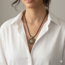 Vintage Takı Astrolojik Sembollü Deri Ipli Unisex Madalyon Kolye Güneş ve Ay Figürlü Antik Bronz Kolye
