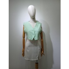 Gizelia V Yaka Düğme Detaylı Crop Yelek - Mint Yeşil