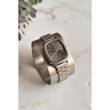 Oqqo Serenya Dikdörtgen Kasa Vizon Kadran Gri Kordon Kadın Kol Saati