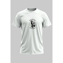 Buzagi Korkuyu Hisset ve Harekete Geç Astronot Regular Kalıp Dijital Baskılı Beyaz Tişört