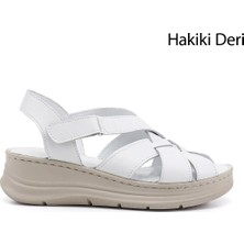 Gönderi(r) Kadın Beyaz  Cırt Bantlı Dolgu Topuk Hakiki Deri Sandalet