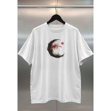 Buzagi Japan Moon Dijital Baskı Oversize Beyaz Unisex Tişört