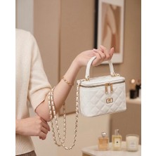 BSR Luisant Parlak Rugan Kapitone Kutu Çanta Zincir Askılı El ve Omuz Çanta