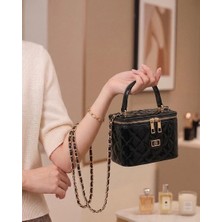 BSR Luisant Parlak Rugan Kapitone Kutu Çanta Zincir Askılı El ve Omuz Çanta