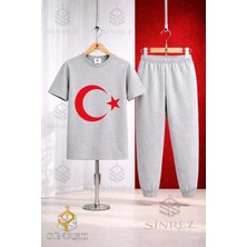 Çocuk Ay Yıldız Kırmızı Baskılı Tişort Eşofman Takımı