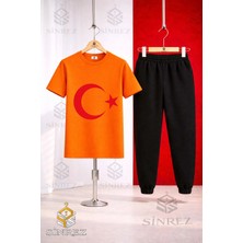 Çocuk Ay Yıldız Kırmızı Baskılı Tişort Eşofman Takımı