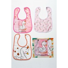 Mai Perla Kuğu Temalı Mama Önlüğü 3 Parça Su Geçirmez Microfiber Kendi Kutusunda Pembe Renkli 0-3 Yaş