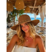 Aydın Şapkacınız Kadın Premium Hasır Şapka Geniş Kenarlı Altın Zincir Detaylı Kurdela Aksesuarlı Yazlık Plaj Şapkası