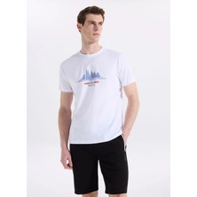 Discovery Expedition D6SM-TST3786 Beyaz Bisiklet Yaka Relaxed Baskılı Erkek T-Shirt