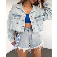 Lyvens Kadın Mavi Oversize Crop Kot Ceket - Altı Kesik Dikişsiz Tasarım Çift Cepli