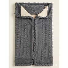 Kraftella Makine Örgüsü Çift Katlı Iki Renk Bebek Battaniyesi – Gri & Krem, Yumuşak Triko, Yastıklı Tasarım