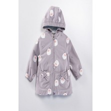 Butik Kız Bebek - Çocuk Kapüşon Detaylı Kuzu Desenli Özel Koleksiyon Yağmurluk - Rüzgarlık