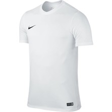 Nike Erkek T-Shirt 725891-104 Beyaz Renk Nefes Alabilir Kumaş ile Spor ve Günlük Kombin