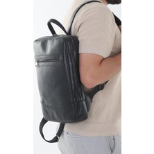 Erzeno Deri Çanta Tekstil Ltd. Şti. Hakiki Deri Unisex Laptop Bölmeli Sırt Çantası - 14 Inç Uyumlu Evrak Çantası