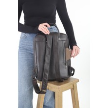 Erzeno Deri Çanta Tekstil Ltd. Şti. Hakiki Deri Unisex Laptop Bölmeli Sırt Çantası - 14 Inç Uyumlu Evrak Çantası