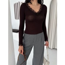 Antakya Yöresi Dantel Detaylı V Yaka Arkası V Yaka Kaşmir Dokulu Uzun Kollu Bluz - Vişne Çürüğü