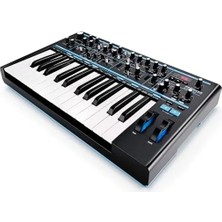 Calperia Analog Monosynth, 64 Fabrika Yamaları ile Yüksek Ses