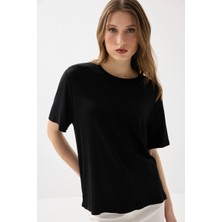 Gusto Bisiklet Yaka Rahat Kesim Bambu Tshirt - Siyah