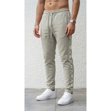 Plus Scorpion Erkek Slim Fit Eşofman Altı – Yazılı Şerit Detaylı, Dar Paça Jogger Pantolon
