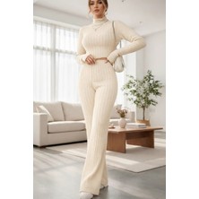 No 35 Moda Kadın Ekru Çizgili Boğazlı Crop Top ve Yüksek Bel Eşofman Takımı Spor Şık Kombin