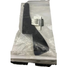 Ön Cam Izgarası Sağ Yan Köşesi Renault Master 3 668100009R Mais