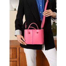 Özüm Çanta Kadın 3 Bölmeli Uzun Askılı  Kol ve Omuz Çantası Pembe