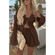 Tarz Cool Kadın Müslin Şortlu Takım – Bağlama Detaylı Hafif Yazlık Takım, Salaş Kesim Plaj & Günlük Kombin