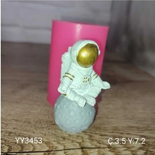Yoyomold YY3453-AYDA Meditasyon Yapan Astronot 7.2cm, YY3453, Silikon Kalip Tüm Modeller