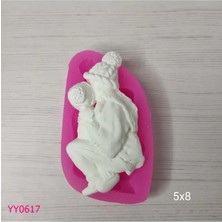 YOYOMOLD YY0617 Örgü Şapkalı Bebeğine Sarılan Anne Silikon Kalıp