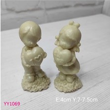 Yoyomold YY1069-SEVGILI Kız Erkek Elinde Kalp Tutan Model Silikon Kalıp