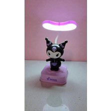 Famemus Accessory Kuromi Kendini Sallayan Model Masa Gece Lambası BOYUT:20CM