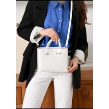 Özüm Çanta Kadın 3 Bölmeli Uzun Askılı  Kol ve Omuz Çantası Beyaz