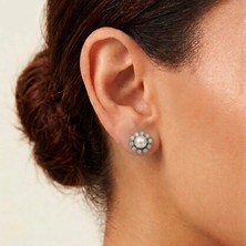 Pigado 925 Ayar Gümüş Otantik Çiçek Model Kadın Küpe