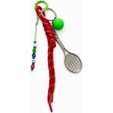 Metal Raket Charm Anahtarlık – Paracord Tasarım, Tenis Temalı Çanta Aksesuarı, Unisex Hediye