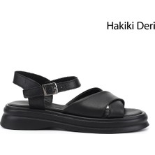 Gönderi(r) Kadın Siyah  Tokalı Bantlı Hakiki Deri Sandalet
