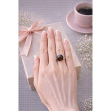 Mugusa Hediyelik Kahverengi Renkli Kedi Gözü Taşlı Minimal Gümüş Yüzük - Işığa Göre Parlayan, Ayarlanabilir