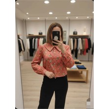 Azram Fashion Kadın Çiçek Detaylı Crop Gömlek